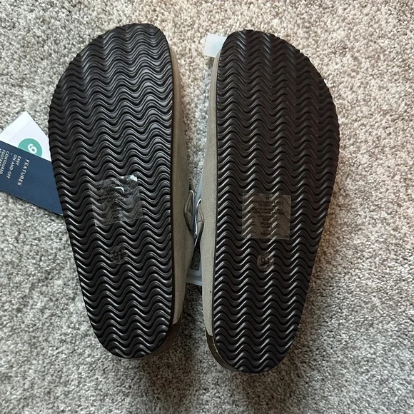 Universal Thread Tan Mules - Picture 3 of 4